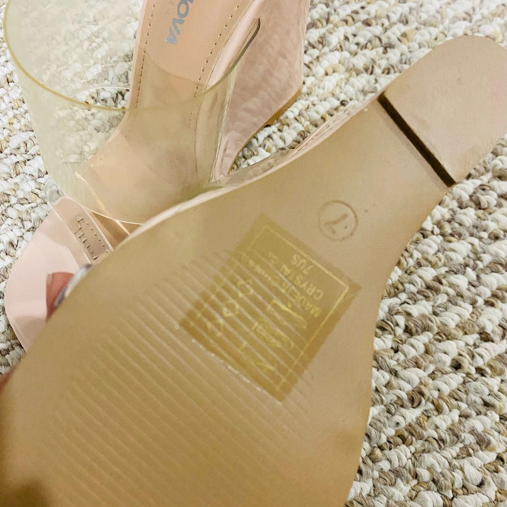 Fashion nova heel wedge nude